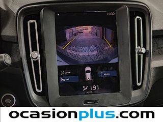 Volvo XC40 T2 Momentum Core 95 kW (129 CV)