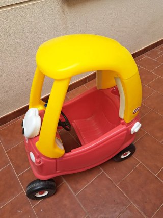 Coche correpasillos Little Tikes