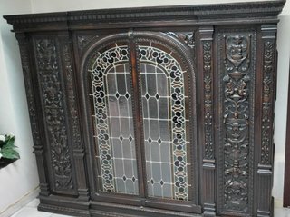 Librería antigua madera cristales emplomados