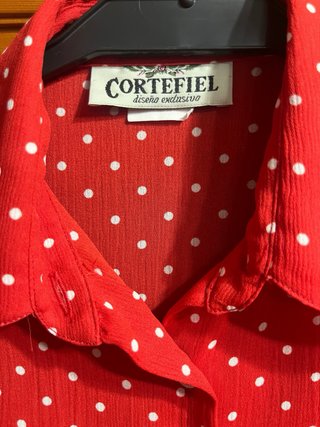 Blusa Cortefiel lunares roja