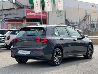 Volkswagen Golf 8 / 2.0 TDI / DSG / Año 2022