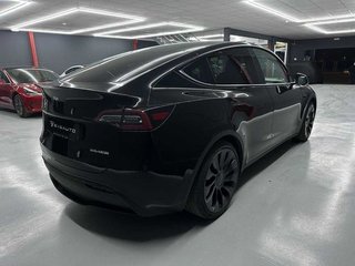 Tesla Model Y Dual Motor Performance Autopilot mejorado activado