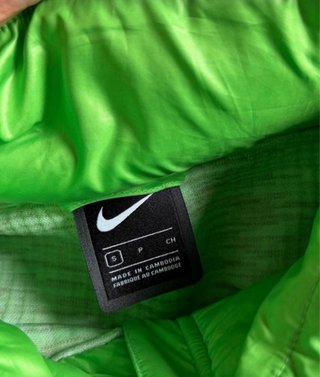 Sudadera Nike con capucha y cremallera parcial