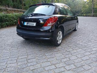 Peugeot 207 1.4 hdi