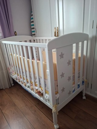 Cuna madera blanca estrellas