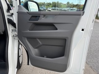 Volkswagen Transporter T6 2024