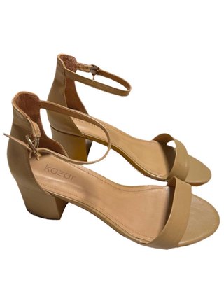 Sandalias Kazar Beige Tacón Bloque Correa Tobillo
