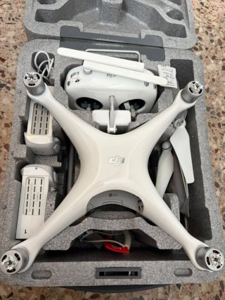 Drone DJI Phantom 4 Pro