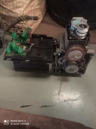 2 Pesas para cancela y motor eléctrico