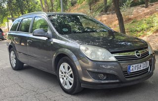 Opel Astra 2011