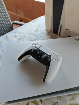 PlayStation 5 con lector de discos 850GB
