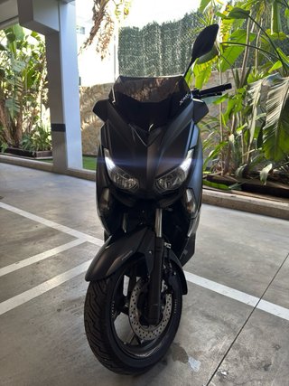 Yamaha Xmax 125 Iron Max Negra