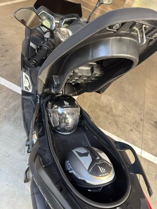 Yamaha Xmax 125 Iron Max Negra
