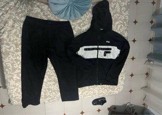 Conjunto deportivo Fila hombre negro y blanco