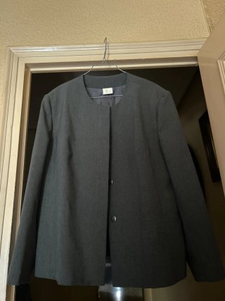 Traje de mujer gris