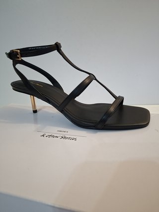 Sandalias Ray & Other Stories Negras Tiras Doradas