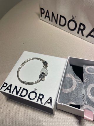 Pulsera Pandora Talla 16 con 2 Charms