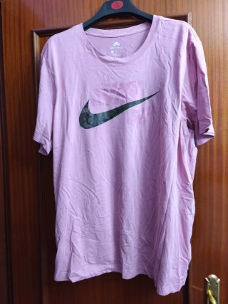 Camiseta Nike Rosa