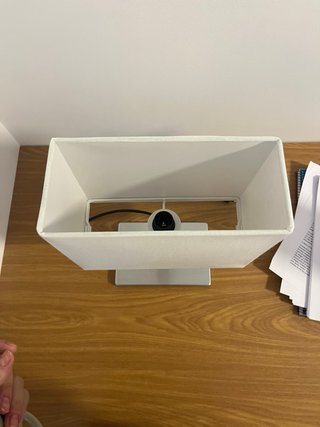 Lámpara de mesa minimalista