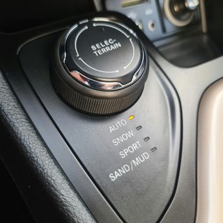 Jeep Cherokee 2.2 MultiJet 4×4 AUTOMÁTICO POCOS KM