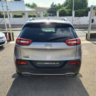 Jeep Cherokee 2.2 MultiJet 4×4 AUTOMÁTICO POCOS KM