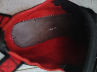 Zapatos de escalada Dragon negros y rojos
