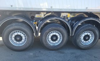 Kässbohrer Semirremolque Volquete lift axle alu