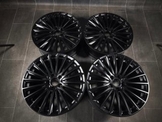 Llantas Clase C 19" AMG