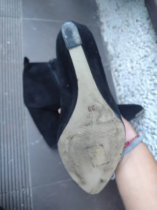 Botines de Ante Negro con Flecos