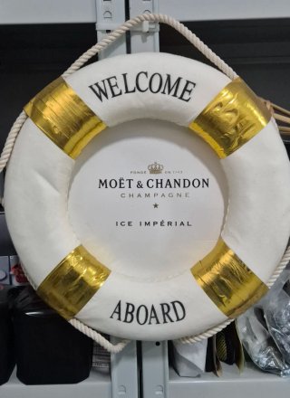 Decoración Salvavidas Moët & Chandon