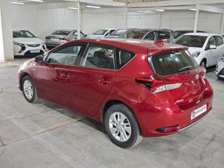 Toyota Auris 1.8 140H Hybrid Active