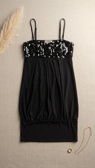 Vestido Corto de Fiesta Negro con Lentejuelas