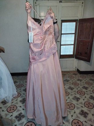 Vestido de fiesta rosa