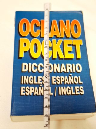 Océano pocket: diccionario de inglés-español -Es..