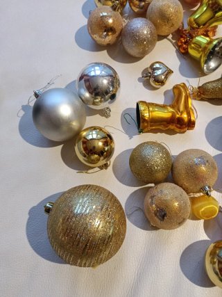 Lote adornos Navidad dorados y plateados