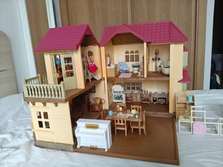 Mansión Sylvanian Families amueblada