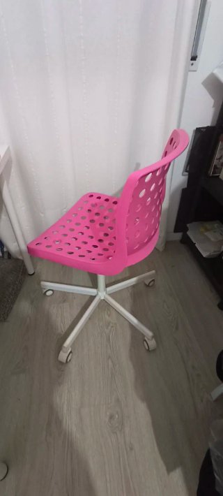 Silla infantil rosa con ruedas Sabadell - Manresa