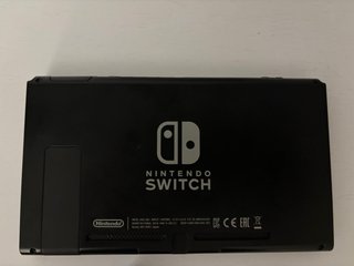 Nintendo Switch con Joy-Con Azul y Rojo