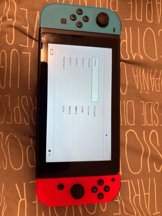 Nintendo Switch con Joy-Con Azul y Rojo