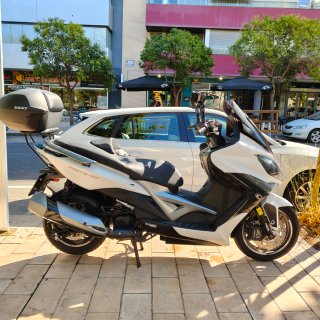 Kymco Xciting 400i ABS Maxi Scooter