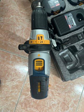 Taladro Percutor Ryobi CMI 1442 14.4V + 3 Baterías
