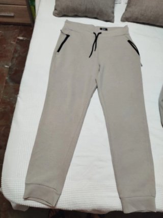 Conjunto chándal beige