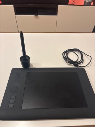 Wacom Intuos Pro Small PTH-451 + Lápiz