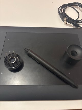 Wacom Intuos Pro Small PTH-451 + Lápiz