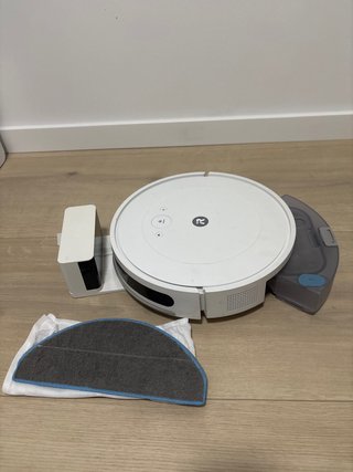 Robot Aspirador iRobot Roomba Essential