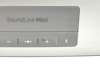 E1818979-0    Altavoz Portatil Bluetooth Bose Soun