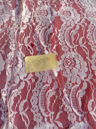 Velo da sposa in pizzo bianco