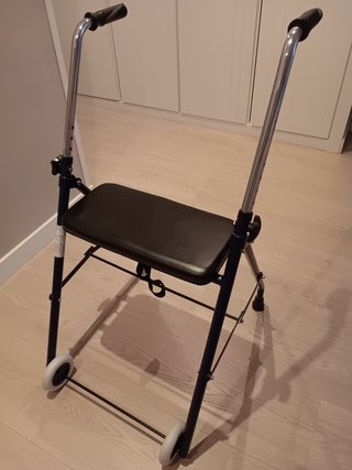 Andador para Anciano con Asiento Clinicalfy Mérida