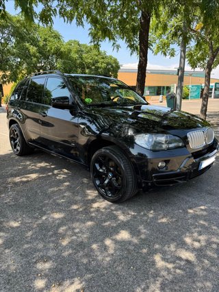 BMW X5 4.8i 355cv e70