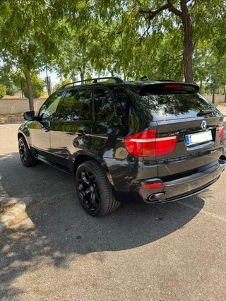 BMW X5 4.8i 355cv e70